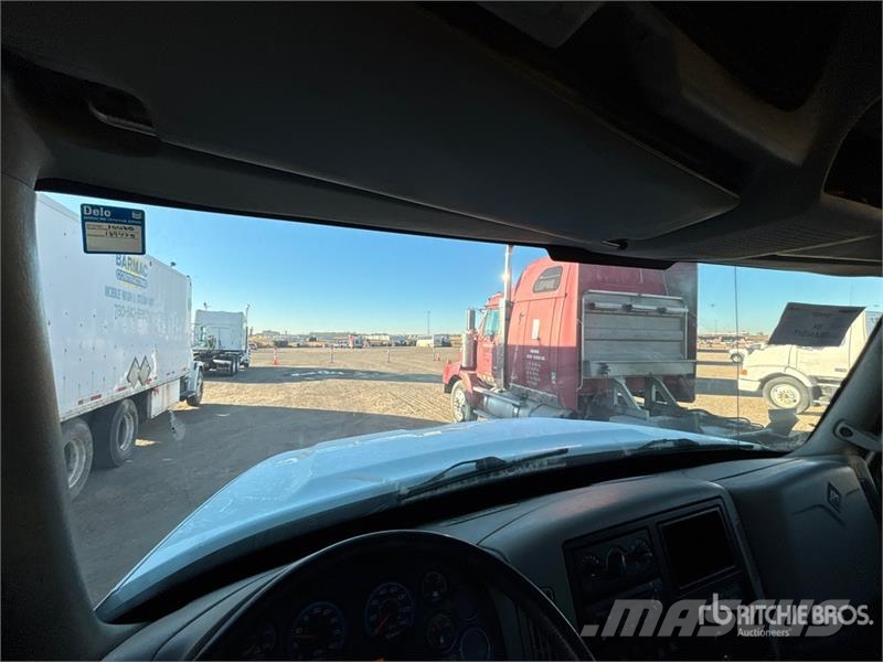 International Hiab 077 CLX 3350 kg Knuckle Boom on  Internationa Φορτηγά με Γερανό