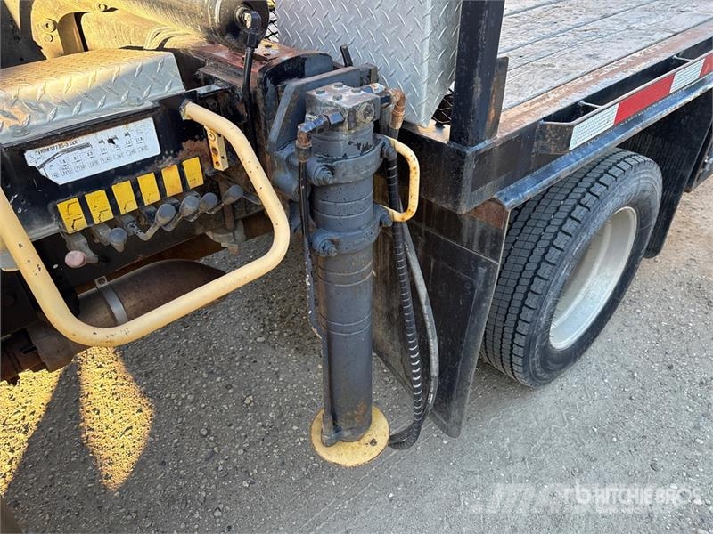 International Hiab 077 CLX 3350 kg Knuckle Boom on  Internationa Φορτηγά με Γερανό