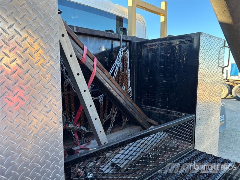 International Hiab 077 CLX 3350 kg Knuckle Boom on  Internationa Φορτηγά με Γερανό