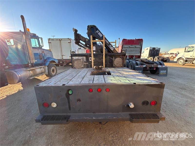 International Hiab 077 CLX 3350 kg Knuckle Boom on  Internationa Φορτηγά με Γερανό