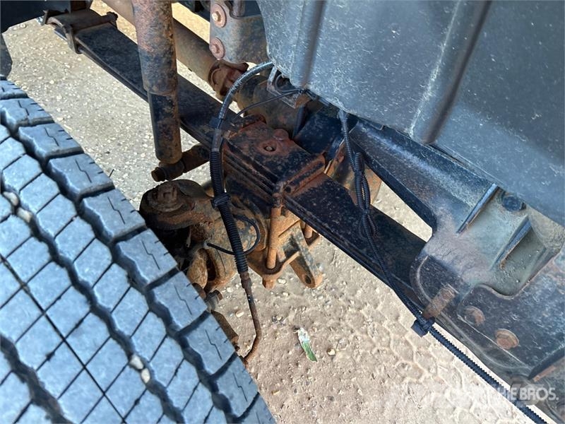 International Hiab 077 CLX 3350 kg Knuckle Boom on  Internationa Φορτηγά με Γερανό