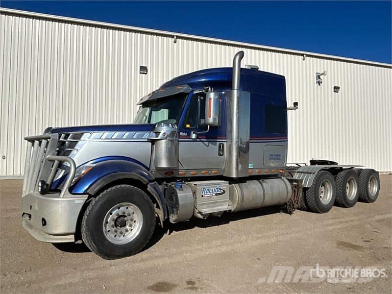 International LF517 T/A Sleeper Truck Tractor Trekkers