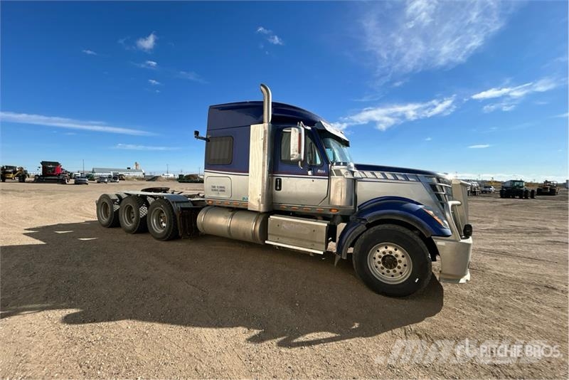 International LF517 Tri/A Sleeper Truck Tractor Tractor Units