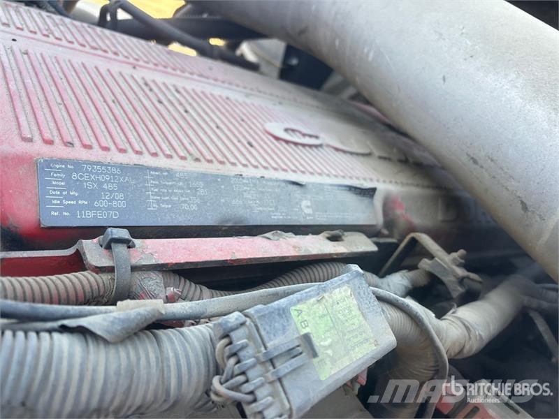 International LF627 6x4 T/A Day Cab Truck Tractor (Inoperable) Sattelzugmaschinen