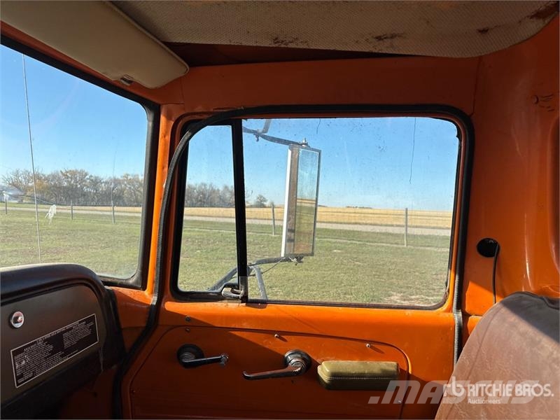 International Loadstar 1800 4x2 Grain Truck Getreidekipper