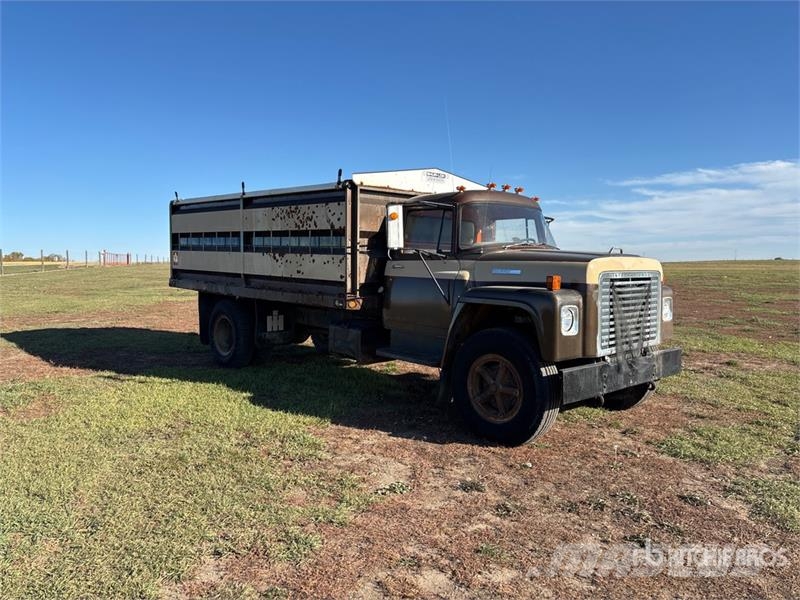 International Loadstar 1800 4x2 Grain Truck Camiones para granja y transporte de granos