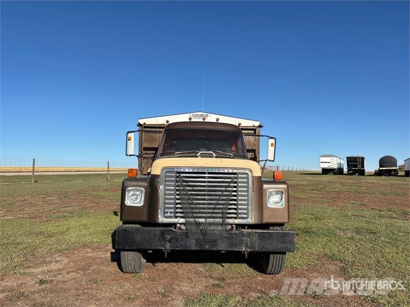 International Loadstar 1800 4x2 Grain Truck Camiones para granja y transporte de granos