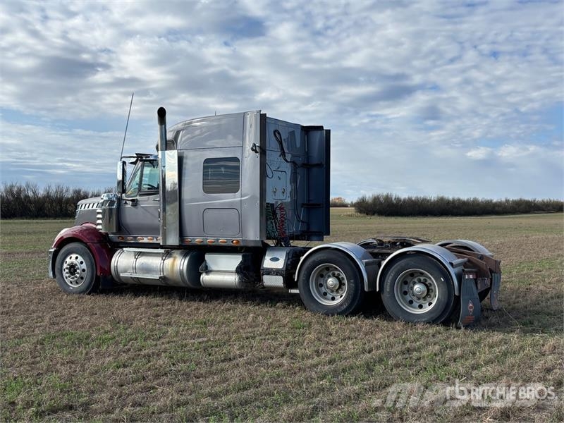 International Lonestar SFA T/A Sleeper Truck Tractor Тягачі