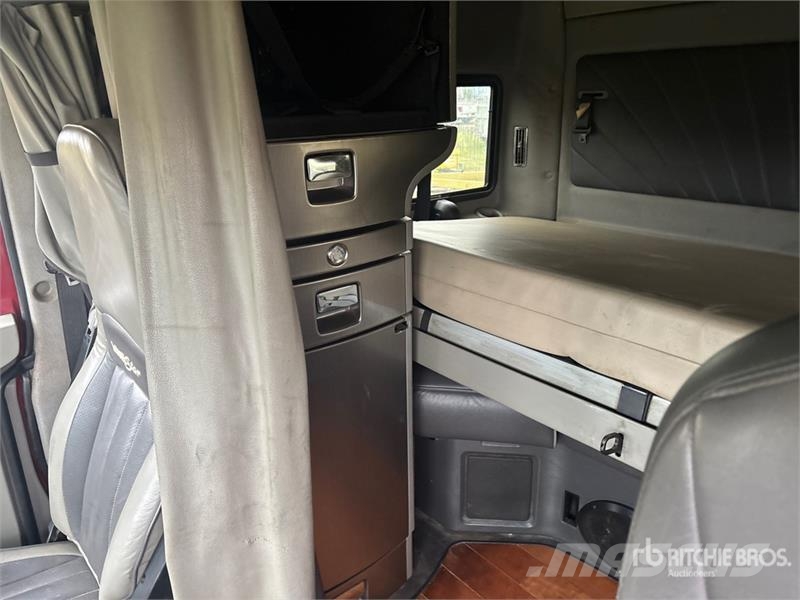 International Lonestar SFA 6x4 T/A Sleeper Truck Tractor Trækkere