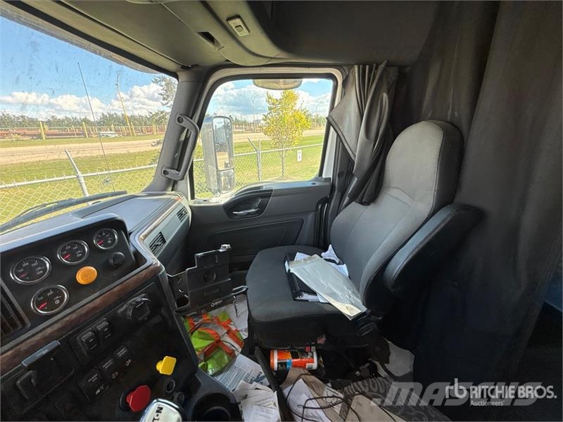 International LT625 Тягачі