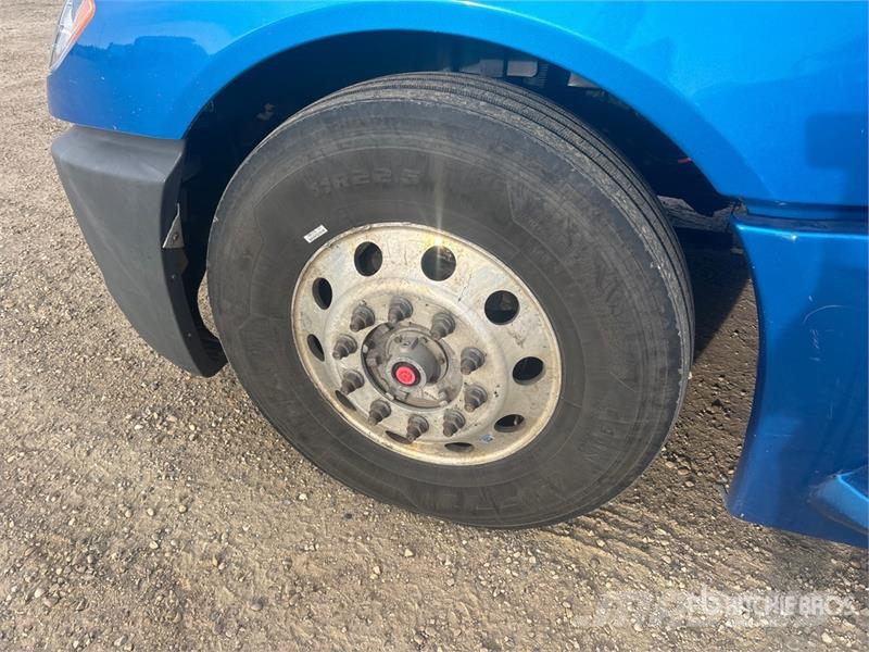 International LT625 Седельные тягачи