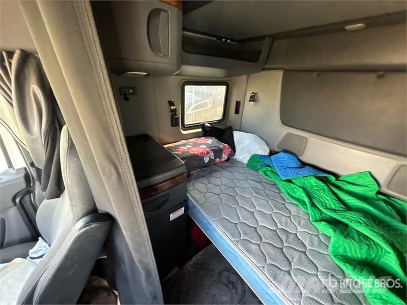 International LT625 Тягачі