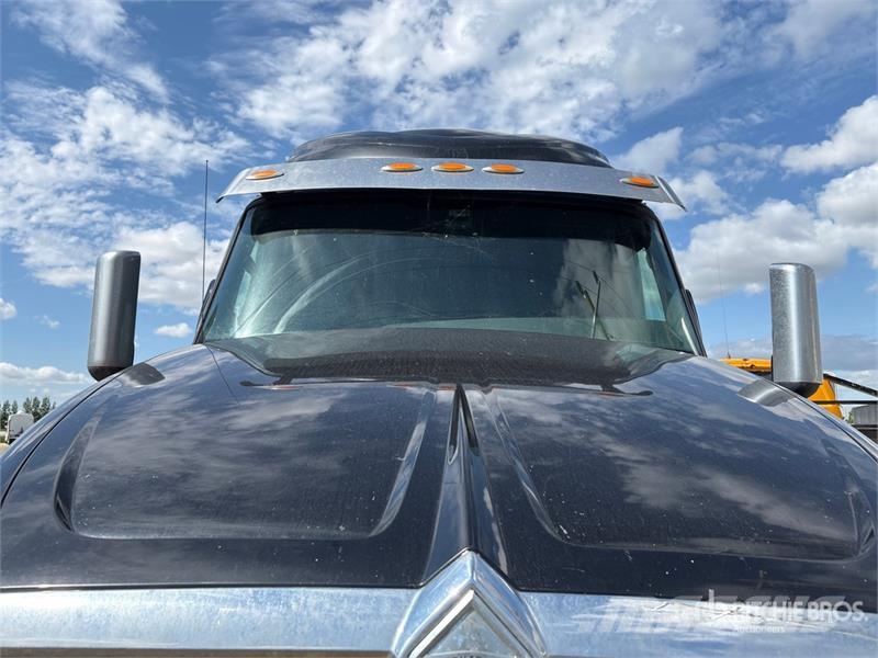 International LT625 Prime Movers