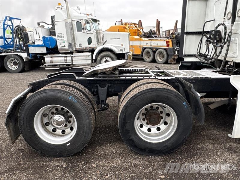 International LT625 Cabezas tractoras