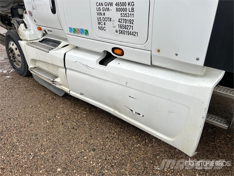 International LT62F 6x4 T/A Sleeper Truck Tractor (Inoperable) Влекачи
