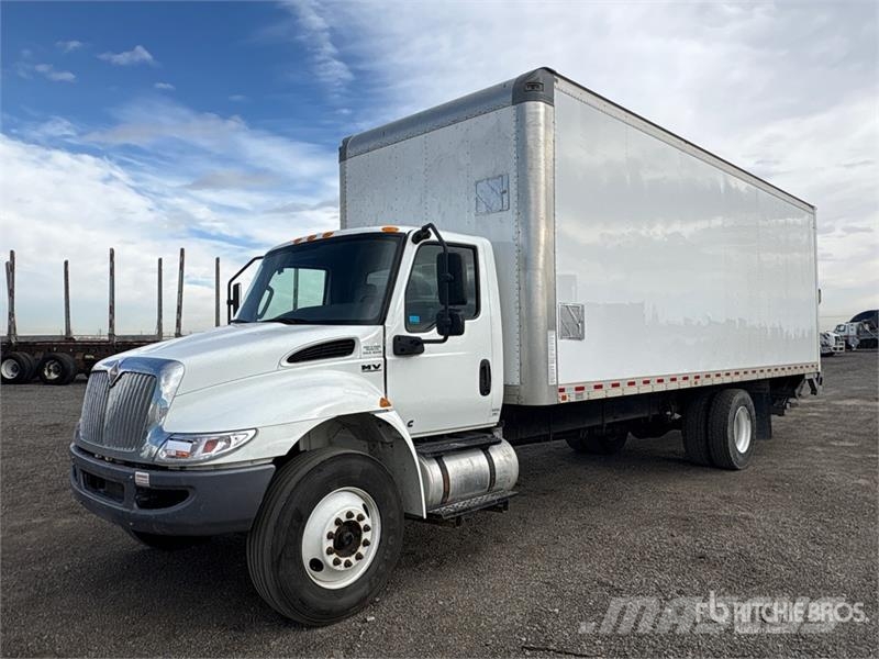 International MV 607 4x2 Freight Van Truck Furgons