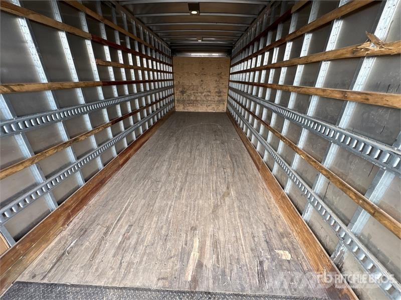 International MV 607 4x2 Freight Van Truck Furgons
