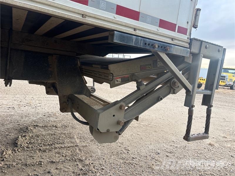 International MV607 4x2 Van Truck Camion cassonati