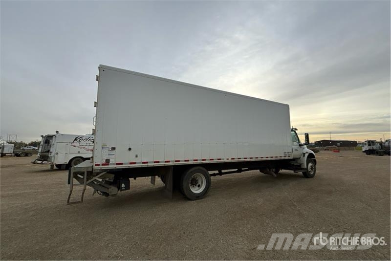 International MV607 4x2 Van Truck Camion cassonati