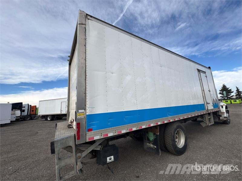 International MV607 4x2 Freight Van Truck Furgons