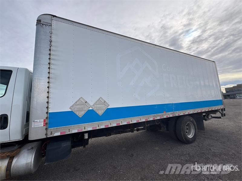 International MV607 4x2 Freight Van Truck Furgons