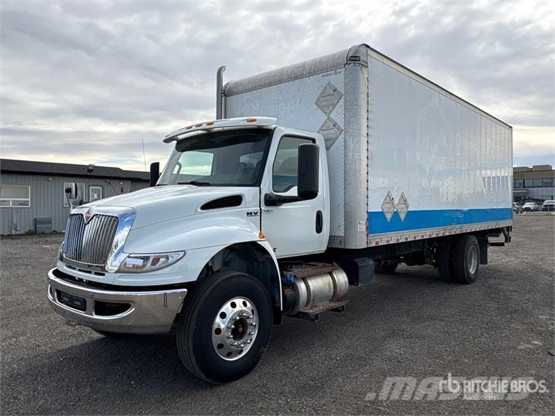 International MV607 4x2 Freight Van Truck Furgons