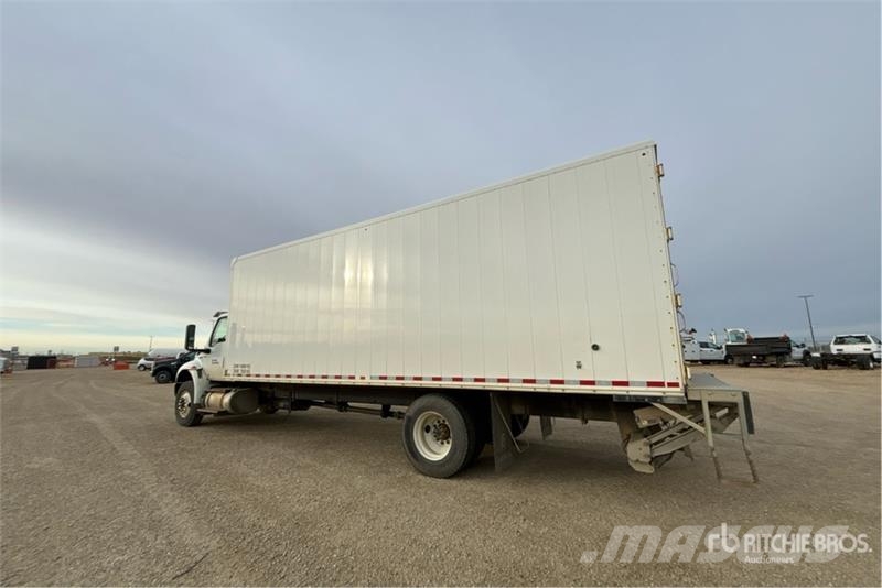 International MV607 4x2 Van Truck Camion cassonati