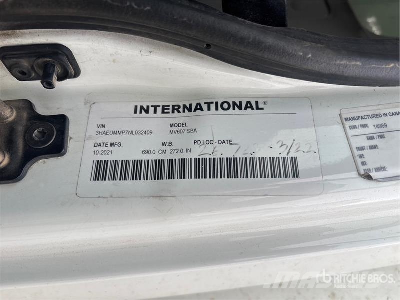 International MV607 4x2 Van Truck Camion cassonati