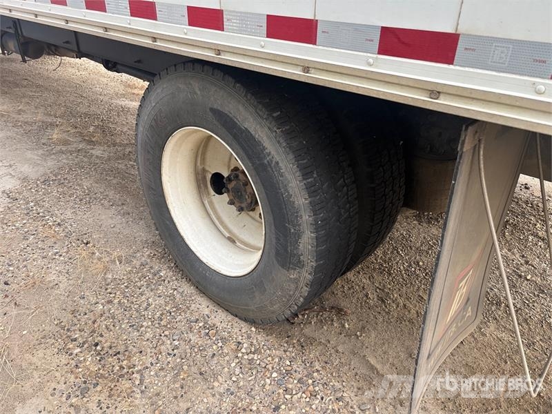 International MV607 4x2 Van Truck Camion cassonati