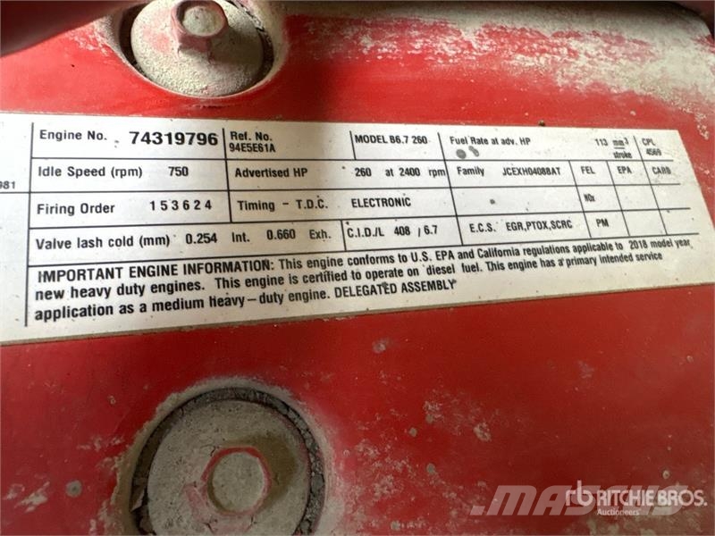 International MV607 4x2 Freight Van Truck Furgons