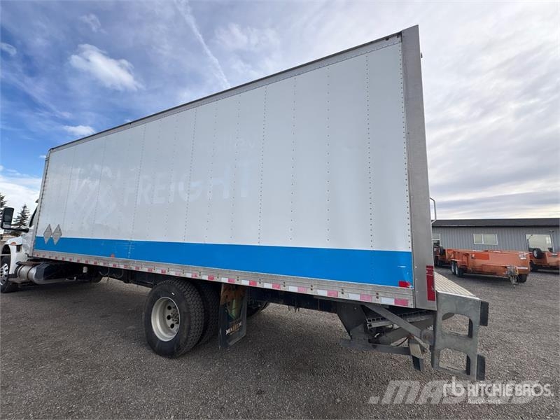 International MV607 4x2 Freight Van Truck Furgons
