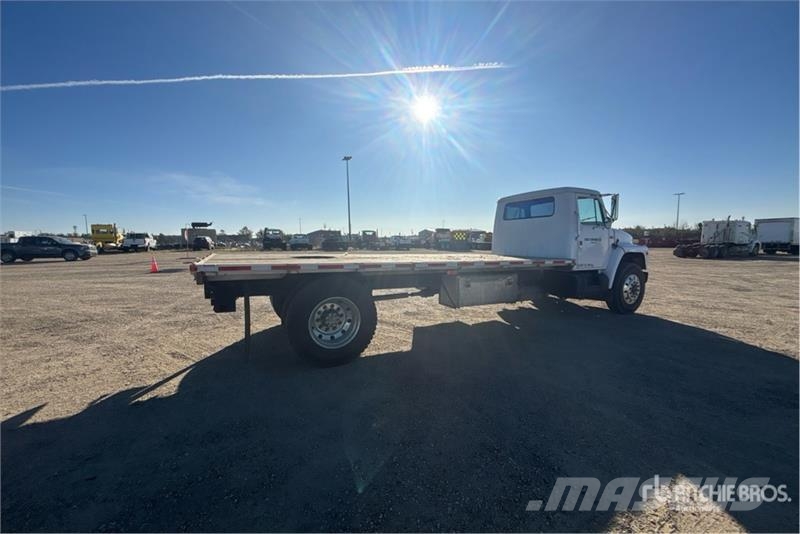 International NaviStar 1954 4x2 Flatbed Truck Platós / Ponyvás teherautók