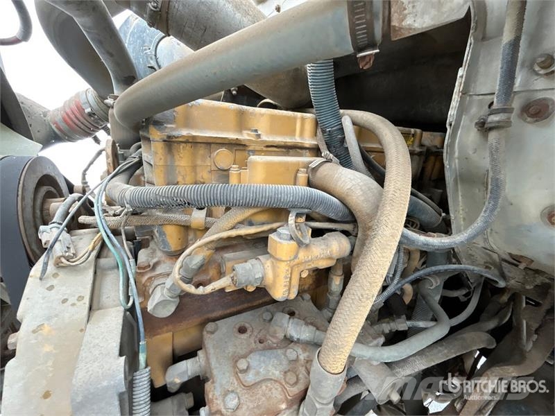 International Navistar 8100 6x4 Flatbed Truck Φορτηγά Kαρότσα με ανοιγόμενα πλαϊνά