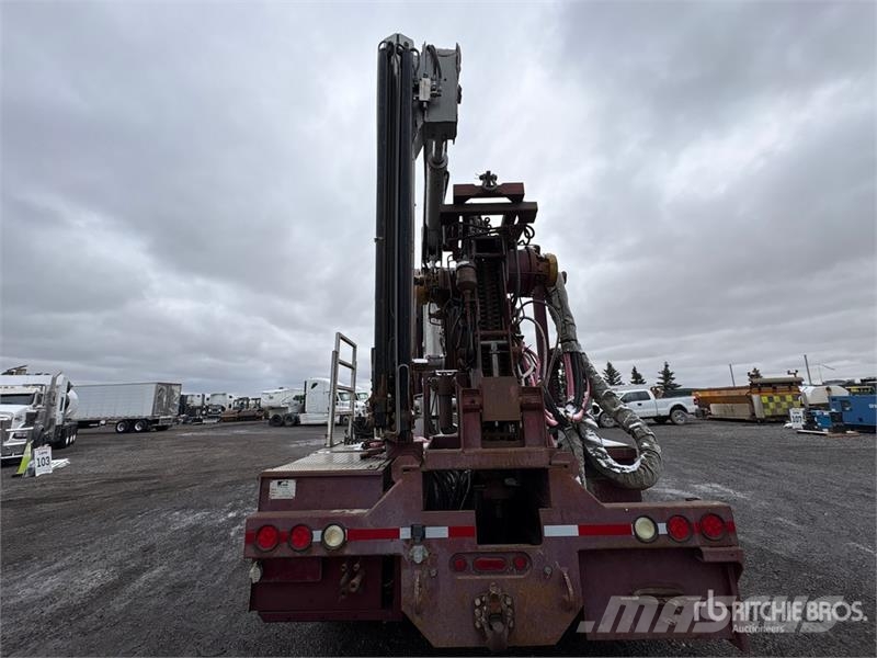 International Paystar 5600i 8x6 Coil Tubing Reel Truck Vehicule de recuperare