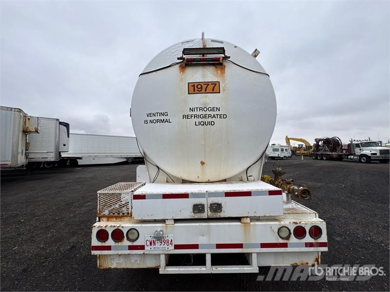 International Paystar 5900I 8x6 Nitrogen Truck Специальные грузовики