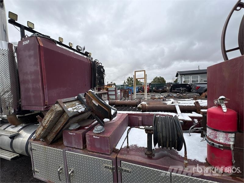 International Paystar 5600i 8x6 Coil Tubing Reel Truck Vehicule de recuperare