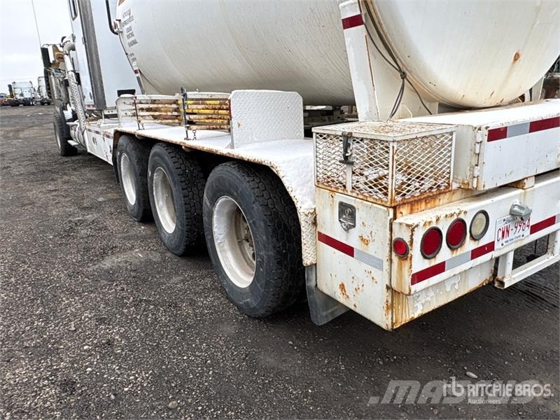 International Paystar 5900I 8x6 Nitrogen Truck Специальные грузовики
