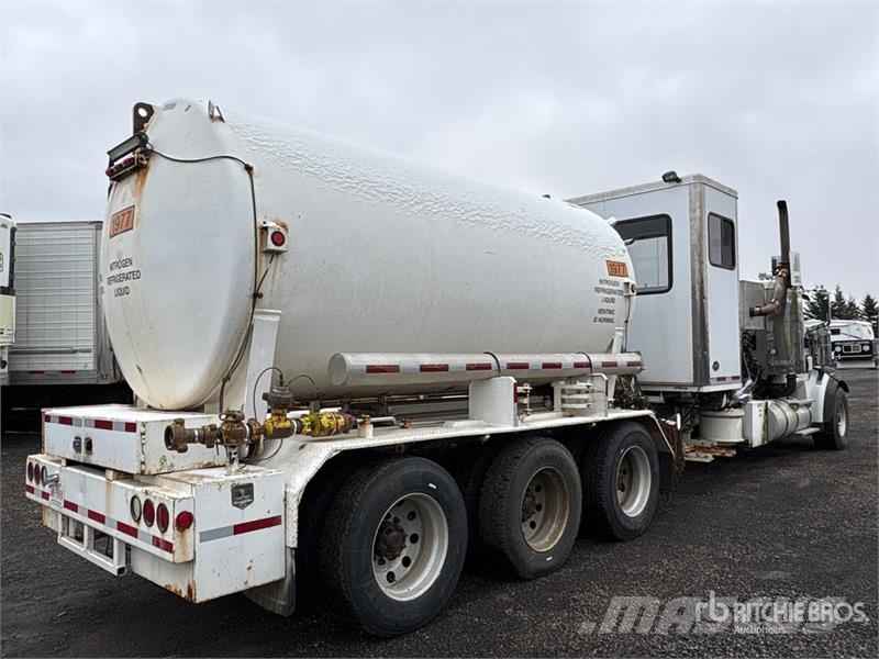 International Paystar 5900I 8x6 Nitrogen Truck Специальные грузовики