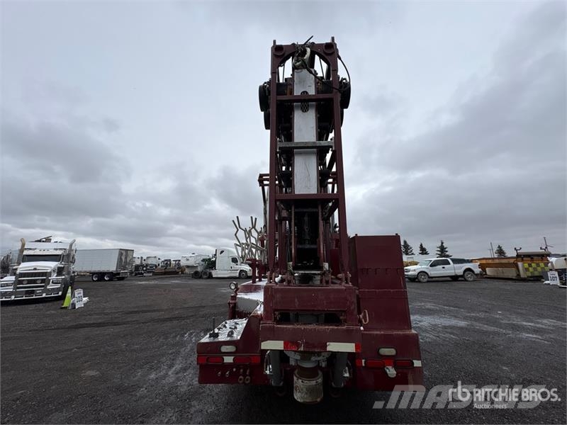 International Paystar 5600i 10x6 Twin-Steer Coiled Tubing Reel T Sleepwagens