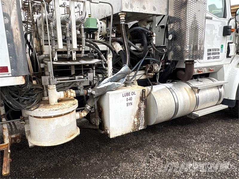 International Paystar 5900I 8x6 Nitrogen Truck Специальные грузовики