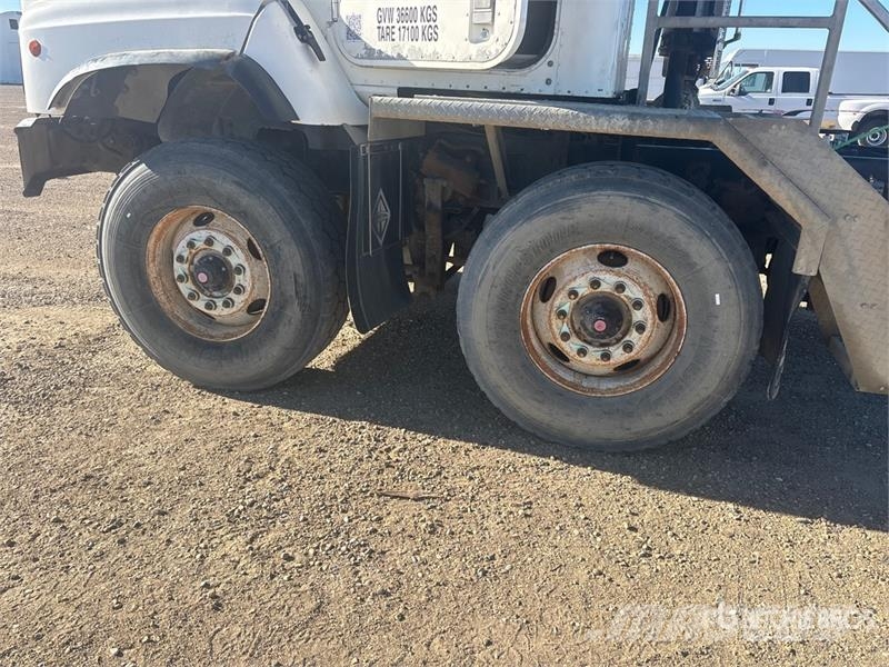 International PayStar 5600i 8x6 Cab and Chassis Kabine i unutrašnjost