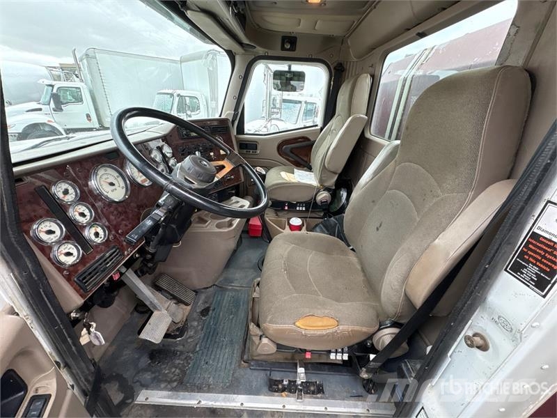 International Paystar 5600i 8x6 Coil Tubing Reel Truck Vehicule de recuperare
