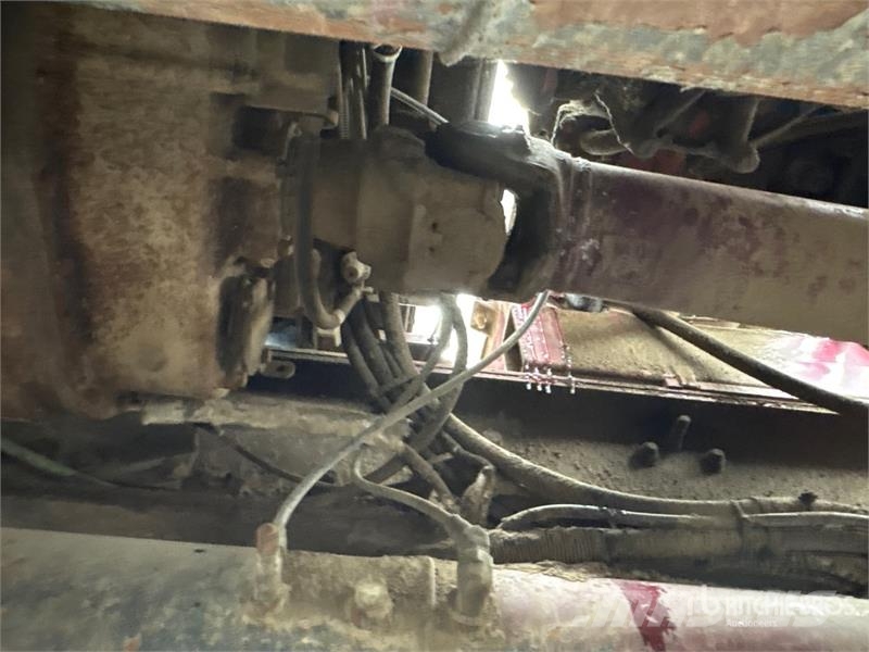 International Paystar 5600i 8x6 Coil Tubing Reel Truck Vehicule de recuperare