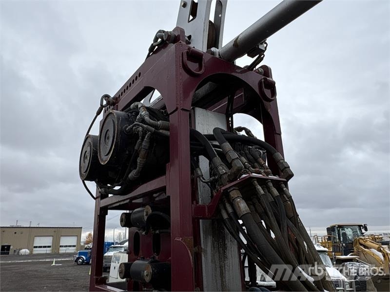 International Paystar 5600i 10x6 Twin-Steer Coiled Tubing Reel T Sleepwagens