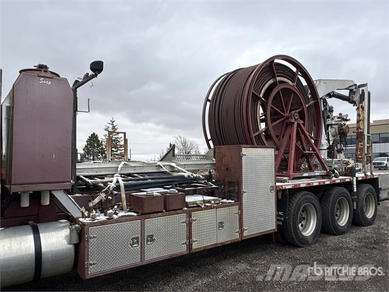 International Paystar 5600i 8x6 Coil Tubing Reel Truck Vehicule de recuperare