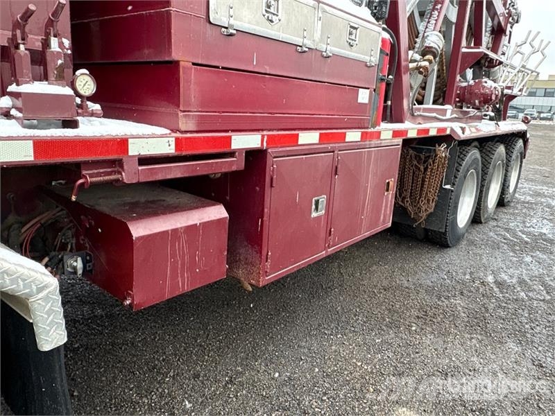 International Paystar 5600i 10x6 Twin-Steer Coiled Tubing Reel T Sleepwagens
