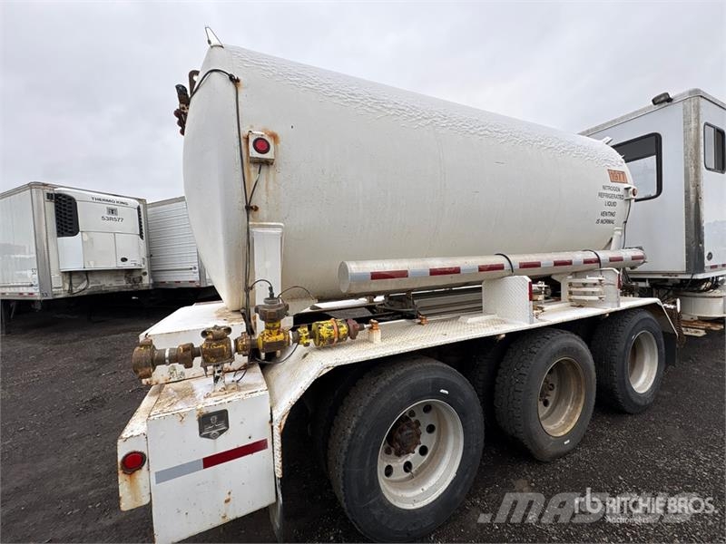 International Paystar 5900I 8x6 Nitrogen Truck Специальные грузовики