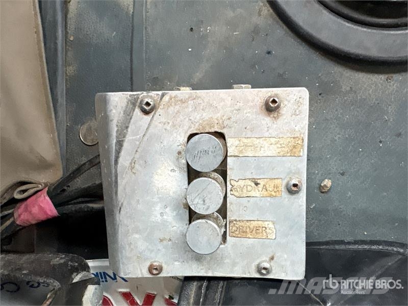 International Paystar 5600i 8x6 Coil Tubing Reel Truck Vehicule de recuperare