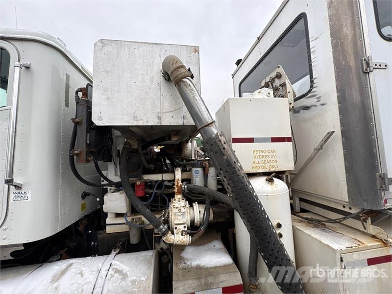 International Paystar 5900I 8x6 Nitrogen Truck Специальные грузовики