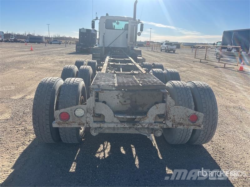 International PayStar 5600i 8x6 Cab and Chassis Kabine i unutrašnjost